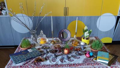 Sofre-ye Haft Sin (Gabentisch zu Nowruz)